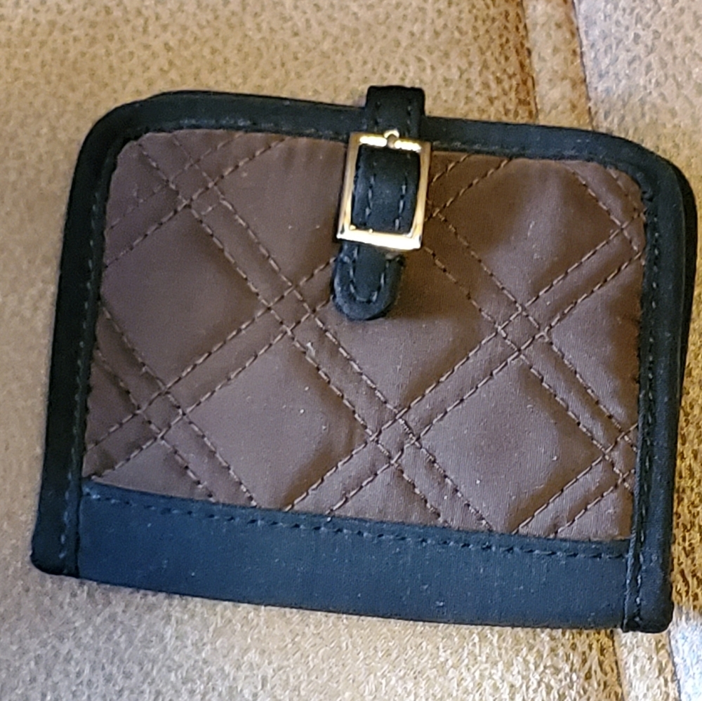 Vera Bradley quilted card carrier folio brown and black